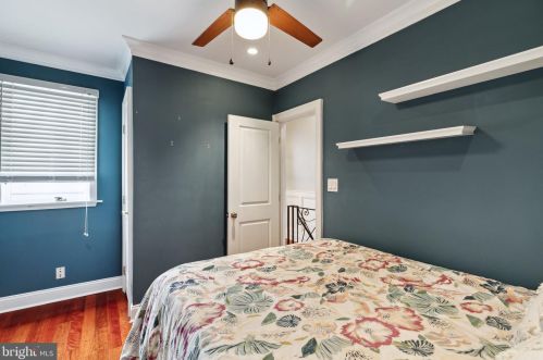 208 Mckean St, Philadelphia PA 19148-2646 exterior