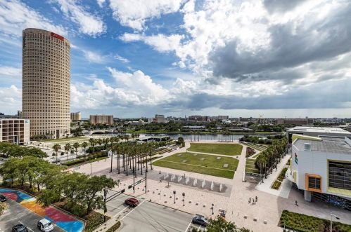 777 Ashley Dr, Tampa FL  33602-4356 exterior