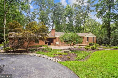 13110 Cleveland Dr, Rockville, MD 20850-3724