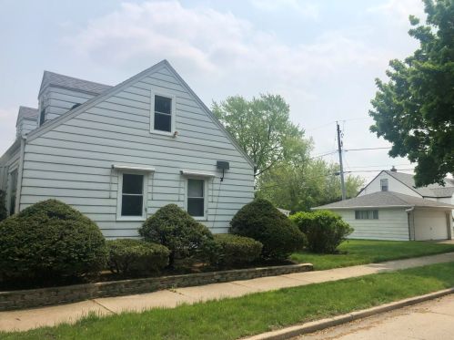 1503 Saveland Ave, Milwaukee, WI 53207-4021