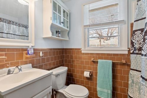 23 Harold St, Worcester MA 01604-2315 exterior