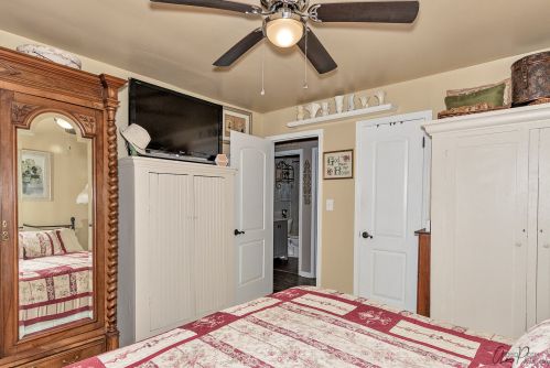 8609 Acorn Path, Bull Valley IL 60097-8872 exterior