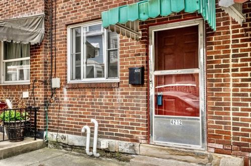 4212 Milgate St, Pittsburgh, PA 15224-1523