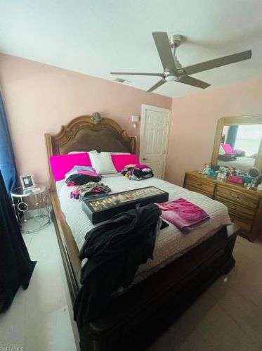 2442 44 St, Naples FL 34116-7917 exterior