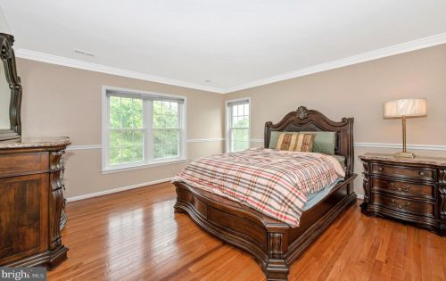 17531 Applewood Pl, Rockville MD 20855-1559 exterior