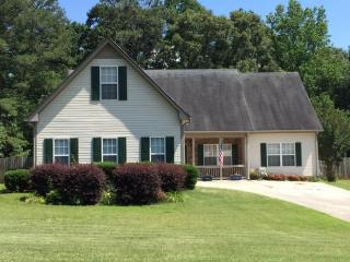 9035 Farm Shaw Dr, Gainesville, GA 30506-8019
