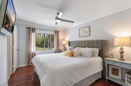 3220 8 Ave, Naples FL 34117-4601 exterior