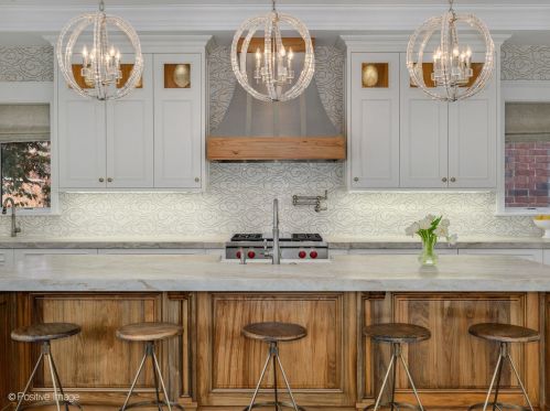 3720 Greenview Ave, Chicago IL 60613-3610 exterior