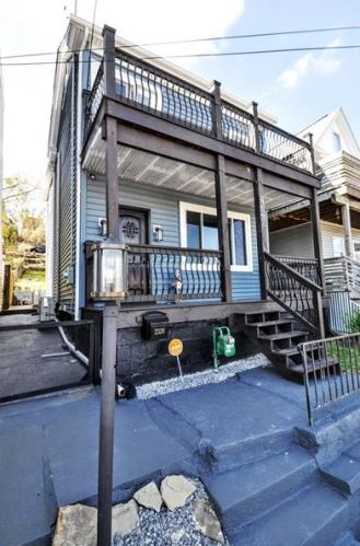 2328 Primrose St, Pittsburgh, PA 15203-2427