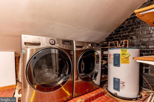 4204 36th St, Arlington VA  22206-1849 exterior