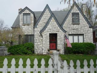 1831 Nicholasville Rd, Lexington KY  40503-2502 exterior