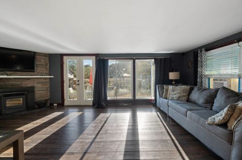 44 Main St, Newton NH 03858-3113 exterior