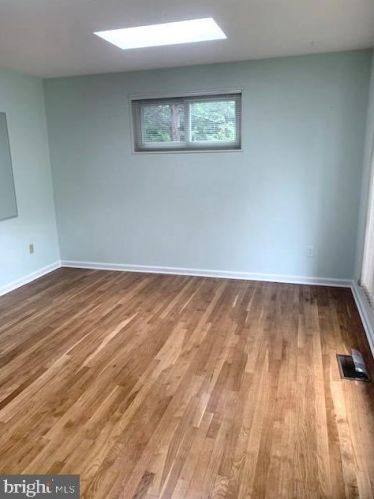 12210 Kendall Ct, Silver Spring, MD 20902-2103