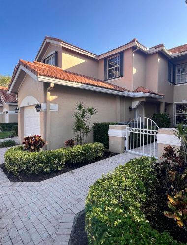 6584 Villa Sonrisa Dr, Boca Raton, FL 33433-4049