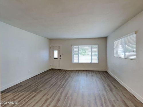 6734 10th Ave, Phoenix AZ  85013-1008 exterior