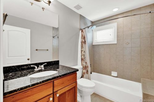 855 Bennaville Ave, Bham MI  48009-3668 exterior