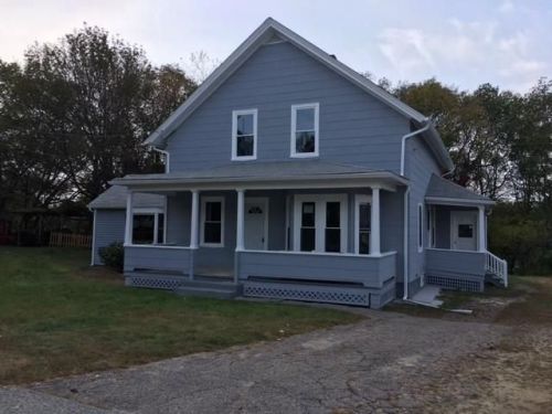 97 Ward St, Woonsocket, RI 02895-5827