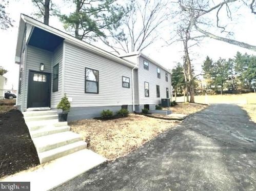 3101 Memorial St, Alexandria VA 22306-1542 exterior