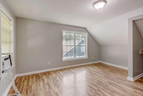 761 Kennolia Dr, Atlanta GA 30310-2330 exterior