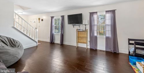 1210 Hollyberry Ct, Huntingtown MD exterior