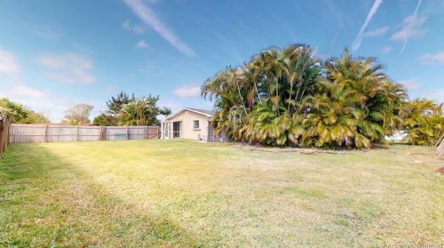 765 Byron St, Fort Pierce FL 34983-1921 exterior