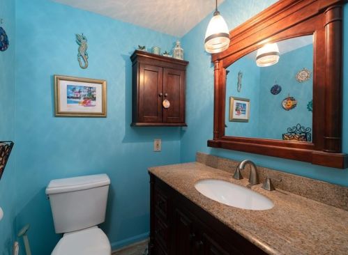 150 Scenery Ln, Providence RI 02919-7506 exterior