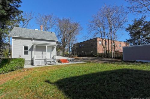 257 Washington St, Wallingford CT 06492-3528 exterior