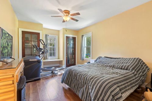 38318 De Woody Rd, Waukegan IL 60087-1507 exterior