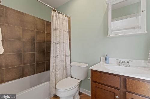 1016 4 St, Washington DC 20001-2516 exterior