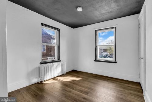 1003 Ironside Rd, Camden NJ 08104-2844 exterior