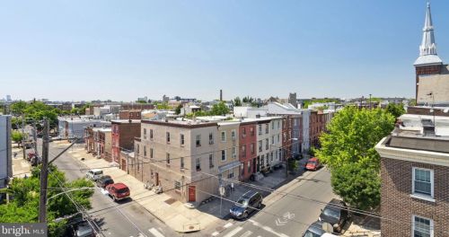 2201 Cumberland St, Philadelphia PA 19125-2203 exterior