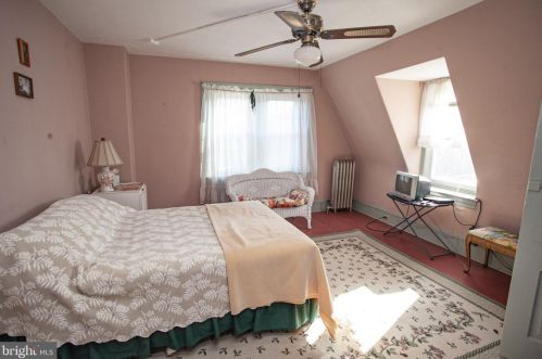 217 Harvey St, Philadelphia PA 19144-3818 exterior