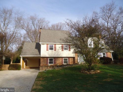 8014 Birnam Wood Dr, Mc Lean VA  22102-2711 exterior