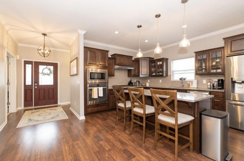 2505 Avalon Woods Dr, Kalamazoo, MI 49024-7735