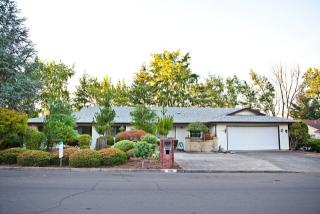 4905 Neskowin Ave, Portland OR  97229-2811 exterior