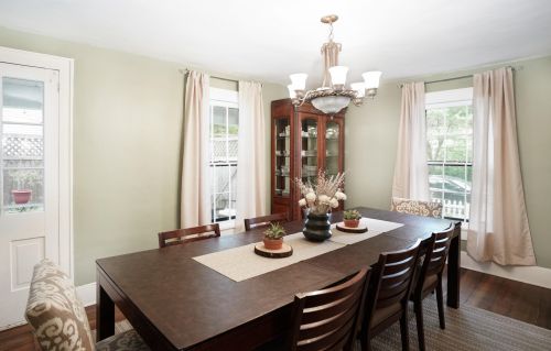 832 Elmwood St, Kalamazoo MI 49007-3236 exterior