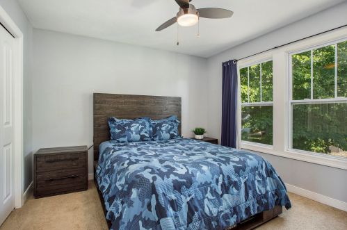 1216 Frst Dr, Kalamazoo MI 49002-6318 exterior