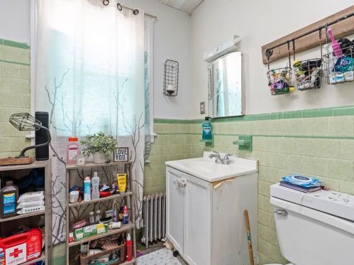 46 Spicer St, Providence RI 02904-4461 exterior