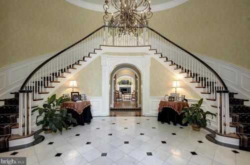 10912 Martingale Ct, Rockville MD  20854-1560 exterior