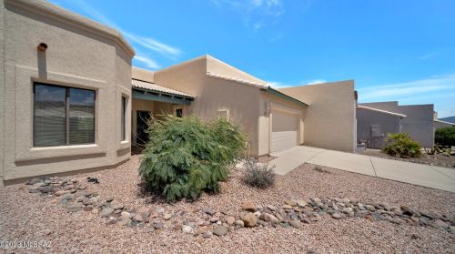 582 Camino Del Bondadoso, Green Valley, AZ 85614-2338
