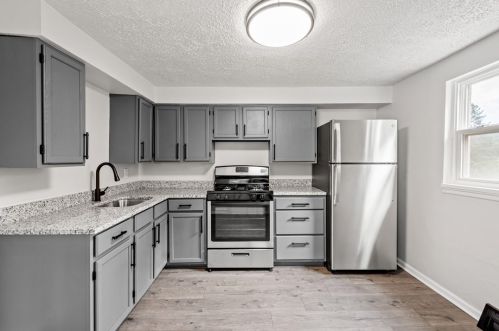 2249 Mcmonagle Ave, Pittsburgh PA 15220-2508 exterior