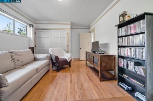 1900 El Dorado Ave, Berkeley CA 94707-2405 exterior