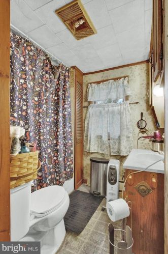 538 Baer Ave, Hanover PA 17331-3403 exterior