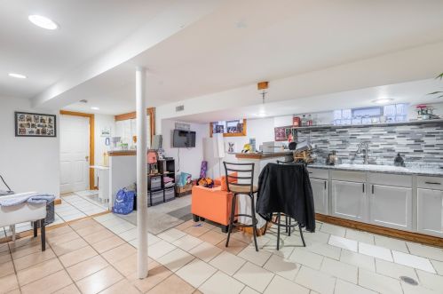 6742 Komensky Ave, Chicago IL 60629-4112 exterior