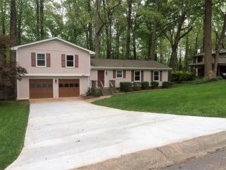 2598 Irene Cir, Duluth, GA 30096-4146