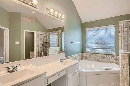 5500 Foxfire Ln, Frisco TX 75056-3840 exterior