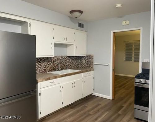 6107 12 Pl, Phoenix AZ 85014-6707 exterior