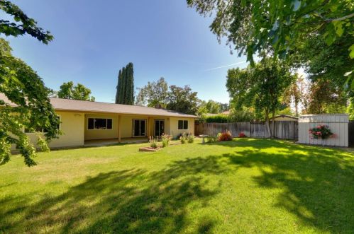 5111 El Cemonte Ave, Davis CA 95618-4415 exterior