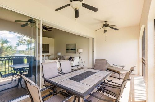 3940 Deer Crossing Ct, Naples FL 34114-9497 exterior