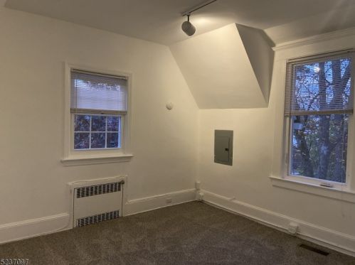 41 Mountain Ave, Springfield NJ  07081-1718 exterior